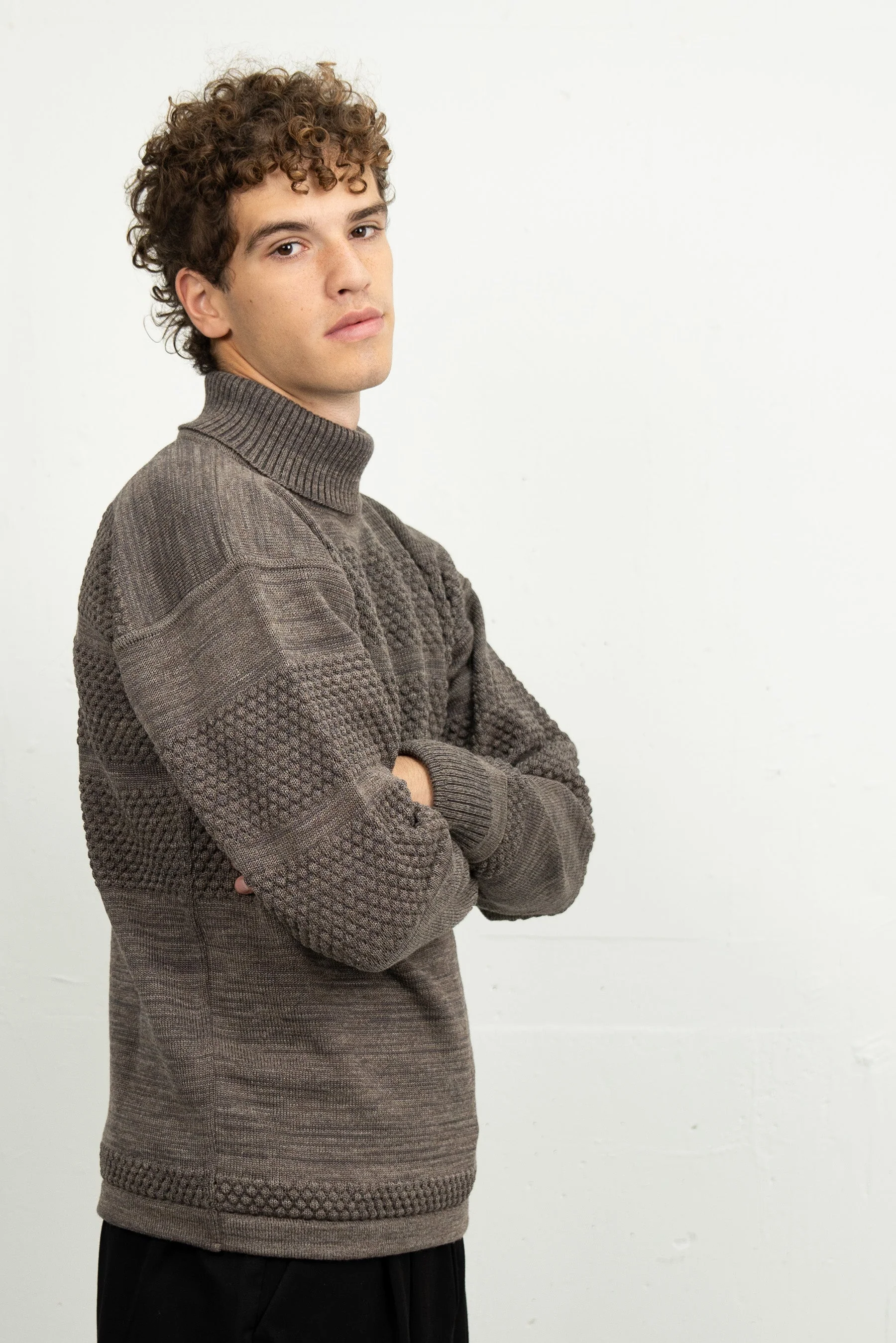 FISHERMAN sweater | høj hals, terra-II brown - Image 3
