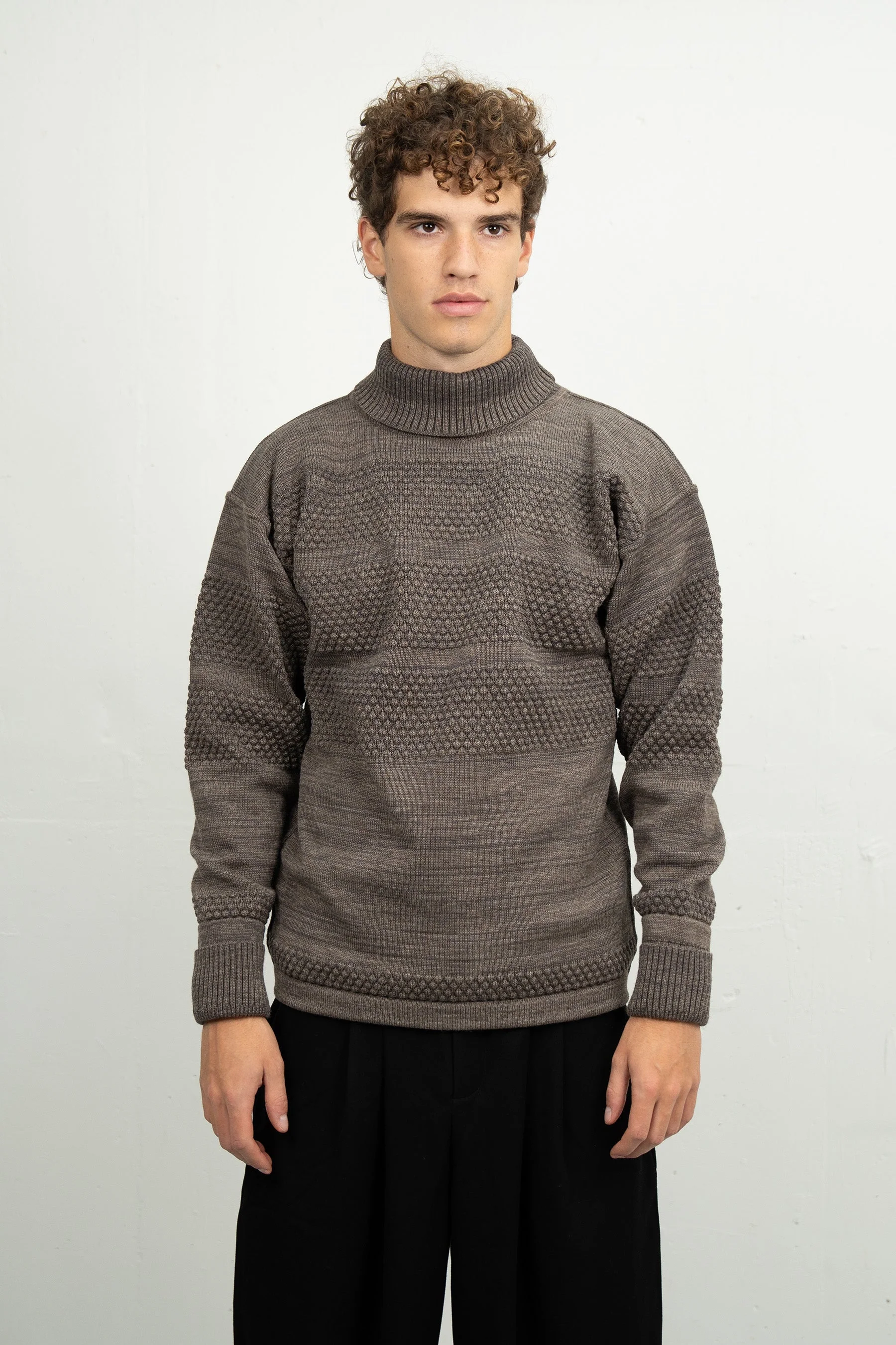 FISHERMAN sweater | høj hals, terra-II brown - Image 4