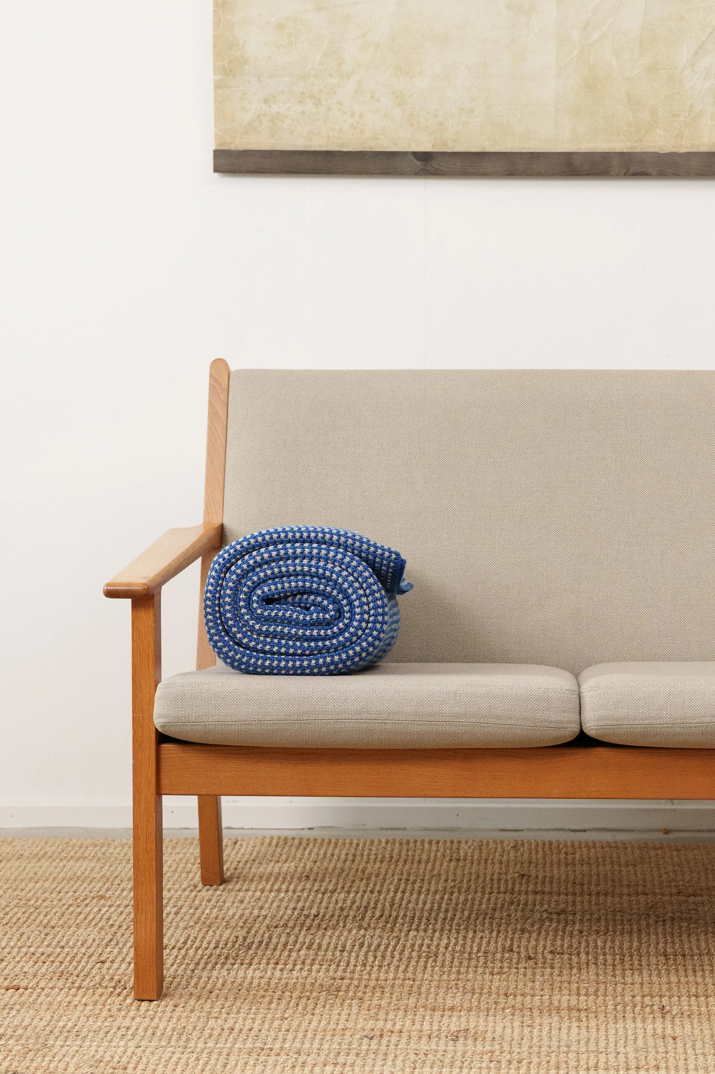 LOYAL blanket, wavy blue / white
