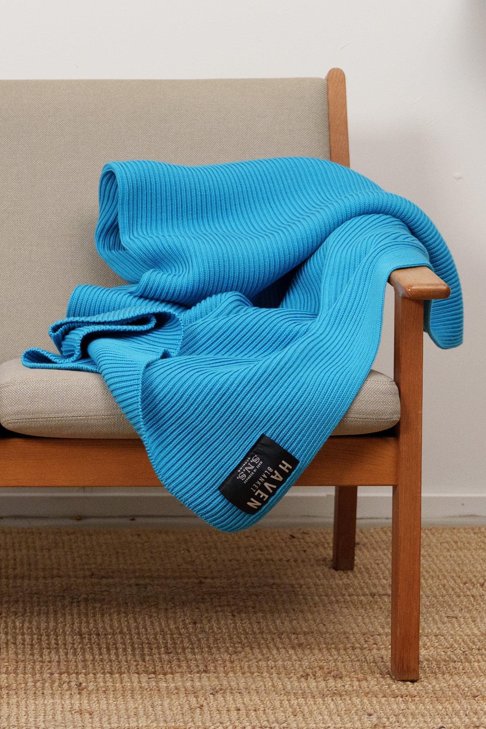 HAVEN blanket, light azure blue - Image 3